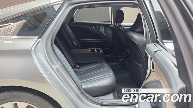 Kia K8 2.5 Gasoline 2WD Noblesse 2023 — фото 11