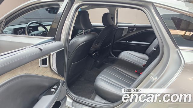Kia K8 2.5 Gasoline 2WD Noblesse 2023 — фото 12