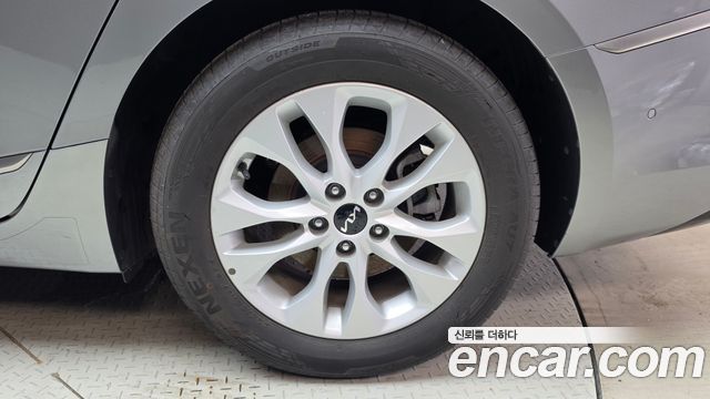 Kia K8 2.5 Gasoline 2WD Noblesse 2023 — фото 21