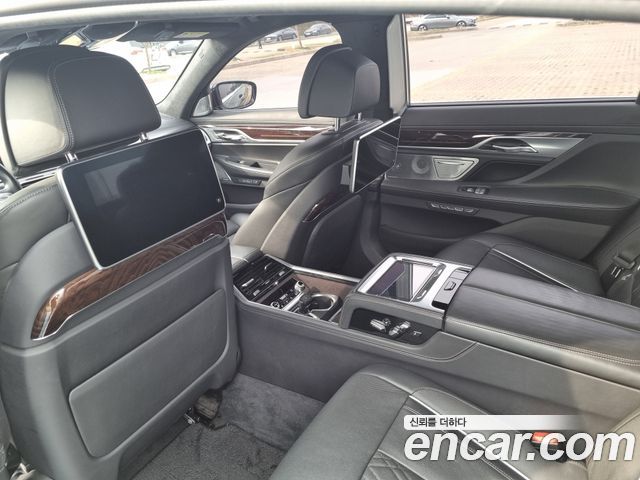 BMW 7 Series (G11) 750Li xDrive Prestige 2016 — фото 7