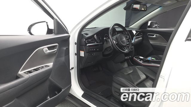Kia Niro Plus Air (Taxi Trim) 2024 — фото 10
