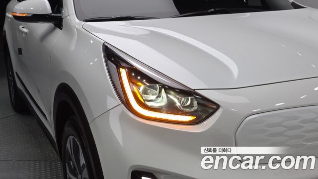Kia Niro Plus Air (Taxi Trim) 2024 — фото 28