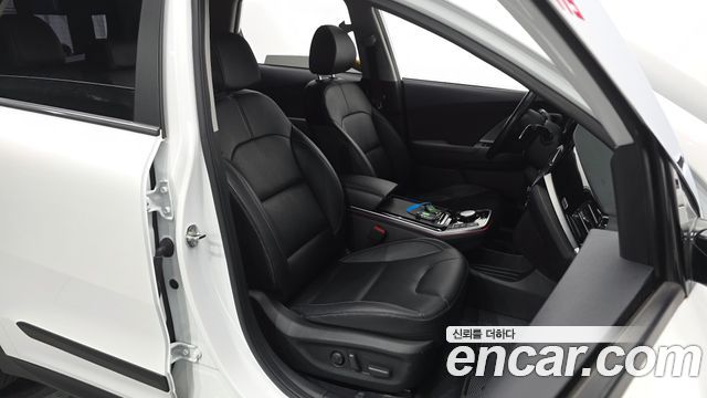 Kia Niro Plus Air (Taxi Trim) 2024 — фото 32
