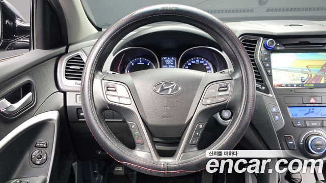 Hyundai Santa Fe (DM) Diesel(e-VGT) 2.0 2WD Premium 2013 — фото 13