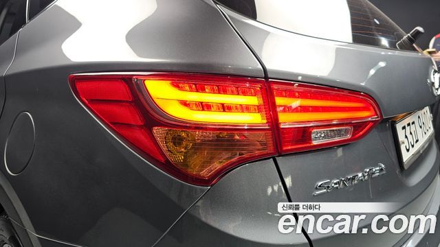 Hyundai Santa Fe (DM) Diesel(e-VGT) 2.0 2WD Premium 2013 — фото 23