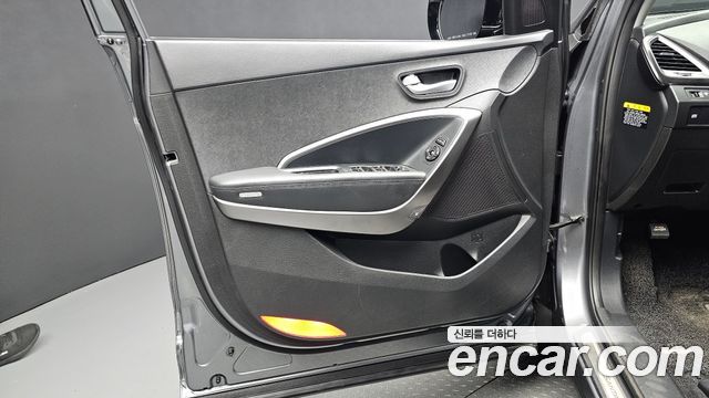 Hyundai Santa Fe (DM) Diesel(e-VGT) 2.0 2WD Premium 2013 — фото 24