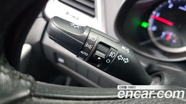 Hyundai Santa Fe (DM) Diesel(e-VGT) 2.0 2WD Premium 2013 — фото 29
