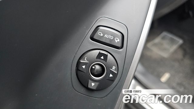 Hyundai Santa Fe (DM) Diesel(e-VGT) 2.0 2WD Premium 2013 — фото 32
