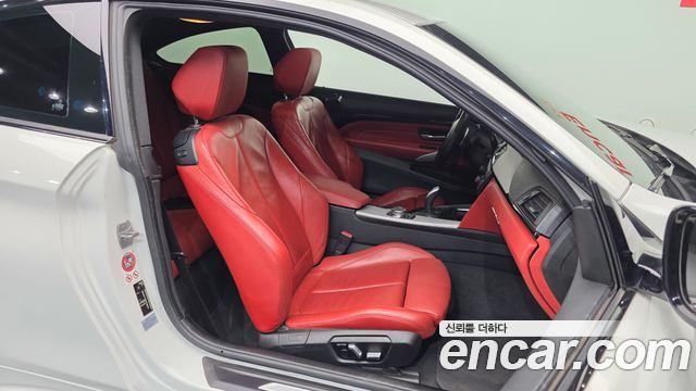 BMW 4 Series (F32) 420d M Sport Coupe 2017 — фото 11