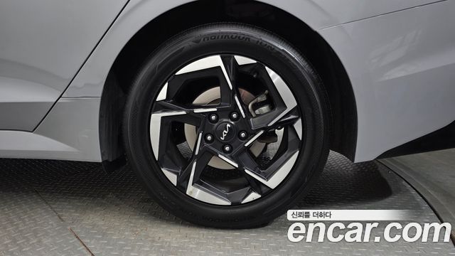 Kia K5 (III) 2.0 LPi(Rent) Prestige 2025 — фото 21