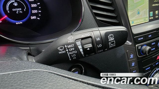 Hyundai Maxcruise Diesel(e-VGT) 2.2 2WD Exclusive Special 2015 — фото 17