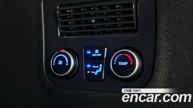 Hyundai Maxcruise Diesel(e-VGT) 2.2 2WD Exclusive Special 2015 — фото 33