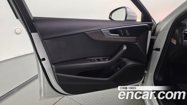Audi A4 (B9) 40 TFSI Premium 2019 — фото 24