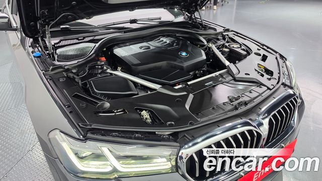 BMW 5 Series (G30) 520i M Sport 2022 — фото 6