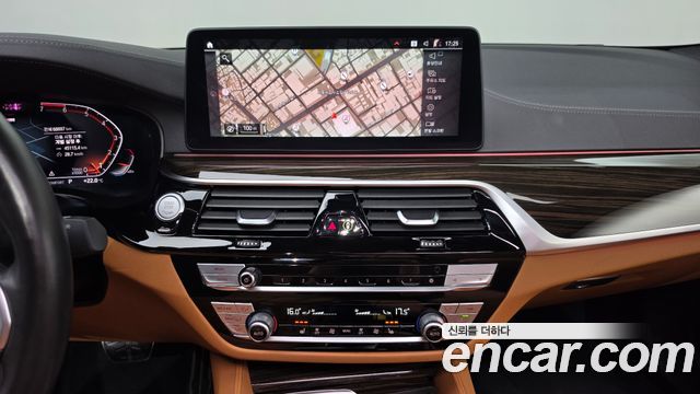 BMW 5 Series (G30) 520i M Sport 2022 — фото 12