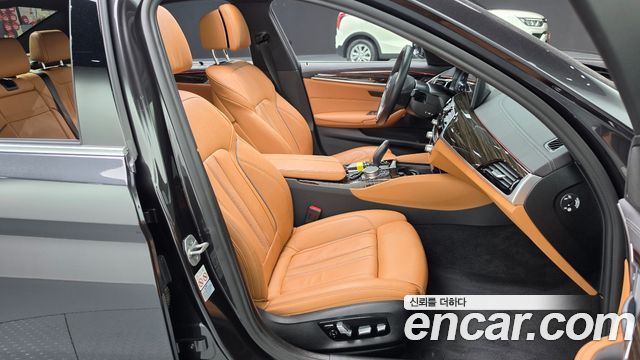 BMW 5 Series (G30) 520i M Sport 2022 — фото 26