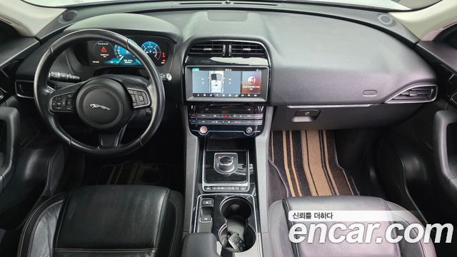 Jaguar F-PACE 20d Prestige 2017 — фото 7