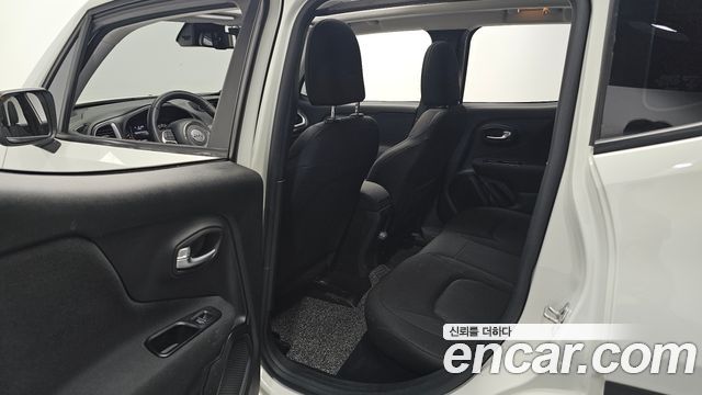 Jeep Renegade 2.4 Longitude 2020 — фото 12