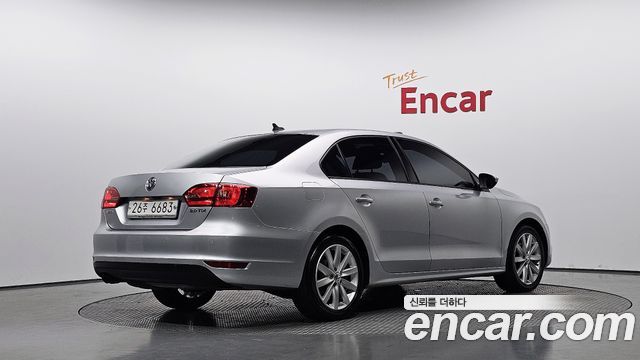Volkswagen Jetta 2.0 TDI 6th 2013 — фото 2