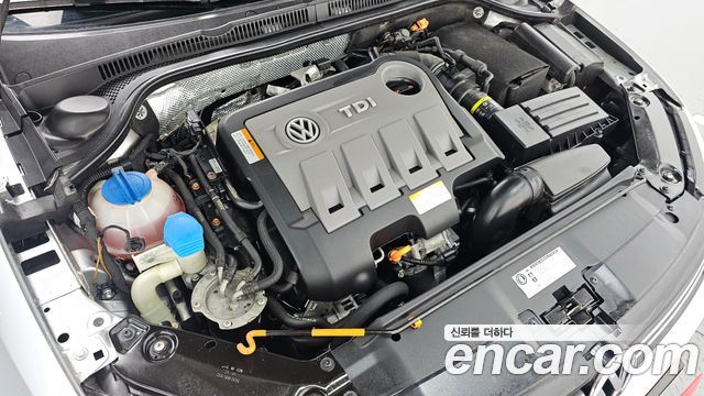 Volkswagen Jetta 2.0 TDI 6th 2013 — фото 6