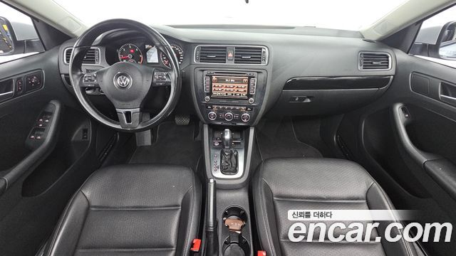 Volkswagen Jetta 2.0 TDI 6th 2013 — фото 7