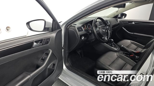 Volkswagen Jetta 2.0 TDI 6th 2013 — фото 10
