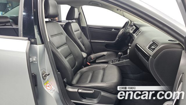 Volkswagen Jetta 2.0 TDI 6th 2013 — фото 26