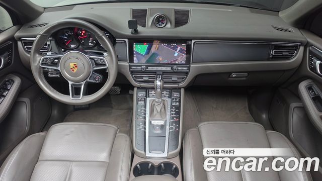 Porsche Macan 2.0 95B 2021 — фото 7