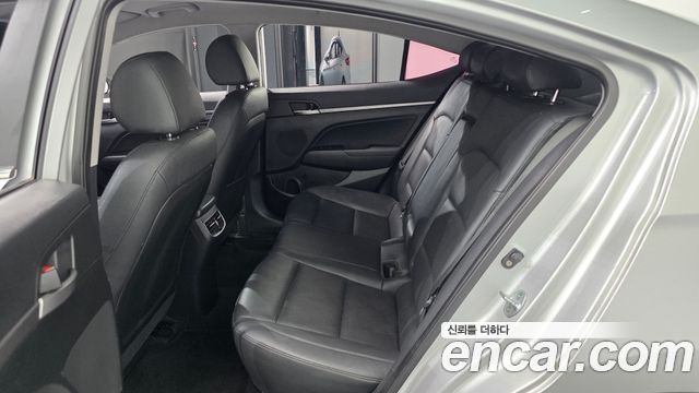 Hyundai Avante (AD) 1.6 e-VGT Premium 2016 — фото 12