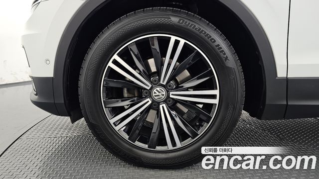 Volkswagen Tiguan (II) 2.0 TDI Prestige 2020 — фото 5