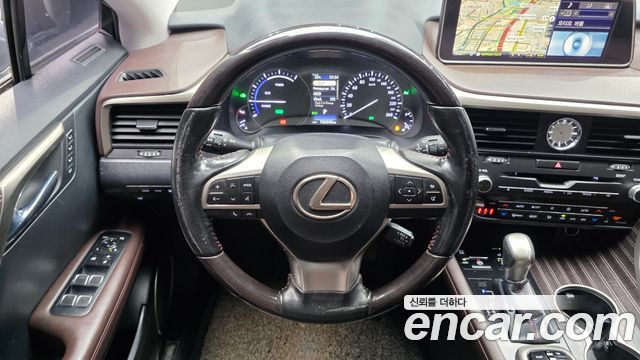 Lexus RX450h (IV) Executive 2017 — фото 13
