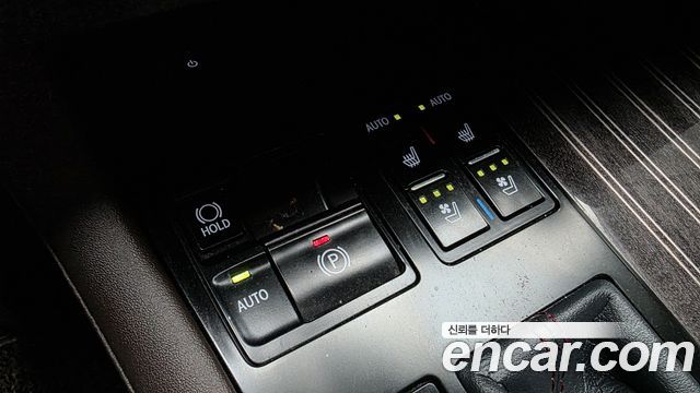 Lexus RX450h (IV) Executive 2017 — фото 17