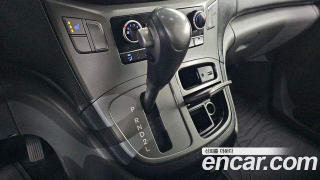 Hyundai Grand Starex 3-Seater LPi VAN Smart 2018 — фото 9
