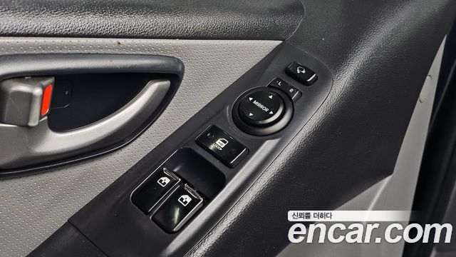 Hyundai Grand Starex 3-Seater LPi VAN Smart 2018 — фото 13