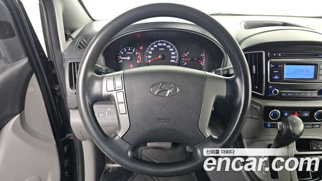 Hyundai Grand Starex 3-Seater LPi VAN Smart 2018 — фото 15