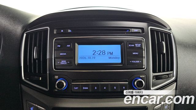 Hyundai Grand Starex 3-Seater LPi VAN Smart 2018 — фото 17