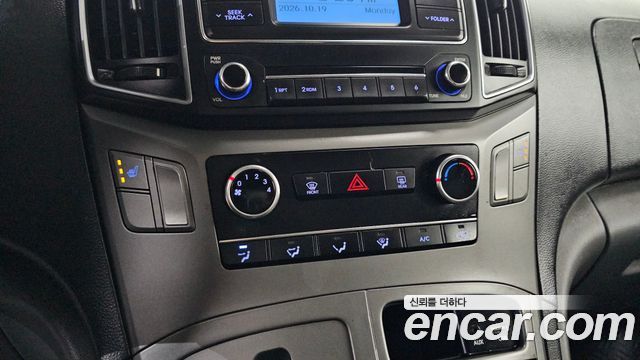 Hyundai Grand Starex 3-Seater LPi VAN Smart 2018 — фото 18