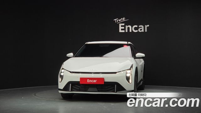 Kia EV4 Long Range 2WD Air 2026 — фото 3