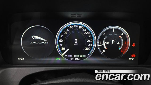 Jaguar XF (X260) 20d Prestige AWD 2017 — фото 8
