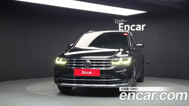 Volkswagen Tiguan (II) 2.0 TDI Premium 2021 — фото 3