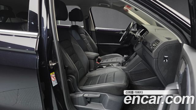 Volkswagen Tiguan (II) 2.0 TDI Premium 2021 — фото 11