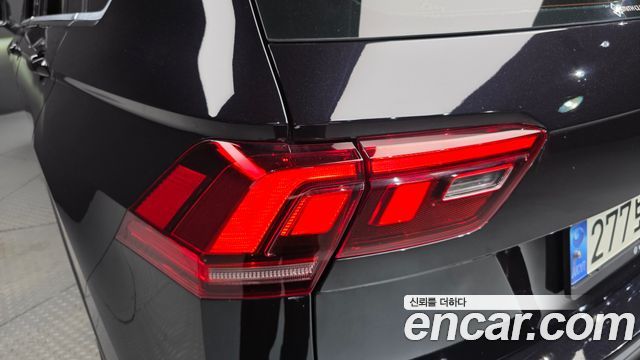 Volkswagen Tiguan (II) 2.0 TDI Premium 2021 — фото 23