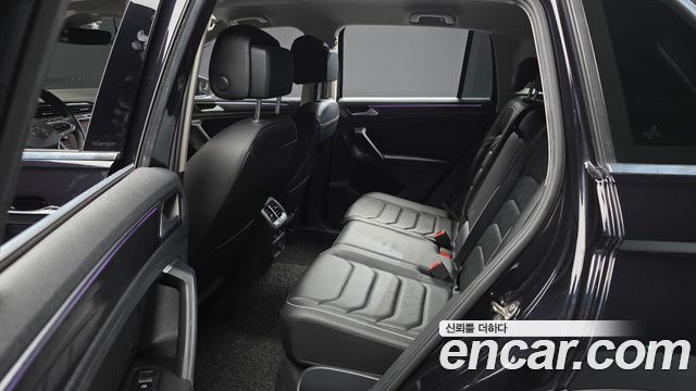 Volkswagen Tiguan (II) 2.0 TDI Premium 2021 — фото 26