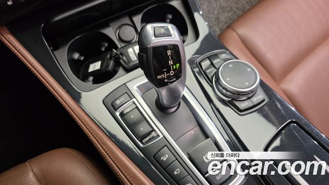 BMW 5 Series (F10) 520d xDrive M Aero Dynamic 2016 — фото 9