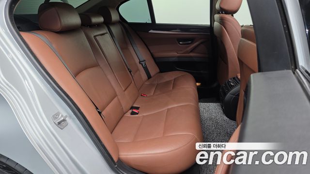 BMW 5 Series (F10) 520d xDrive M Aero Dynamic 2016 — фото 12