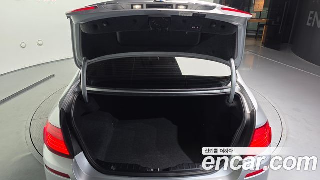 BMW 5 Series (F10) 520d xDrive M Aero Dynamic 2016 — фото 20