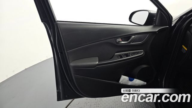 Hyundai Kona Electric Premium 2019 — фото 24