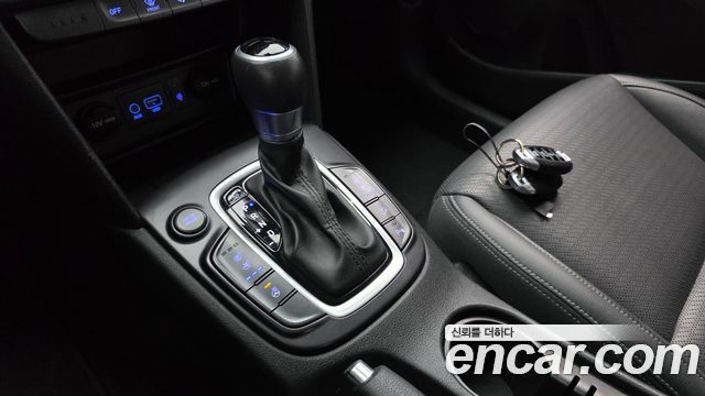 Hyundai Kona 1.6 Turbo 2WD Premium 2018 — фото 9