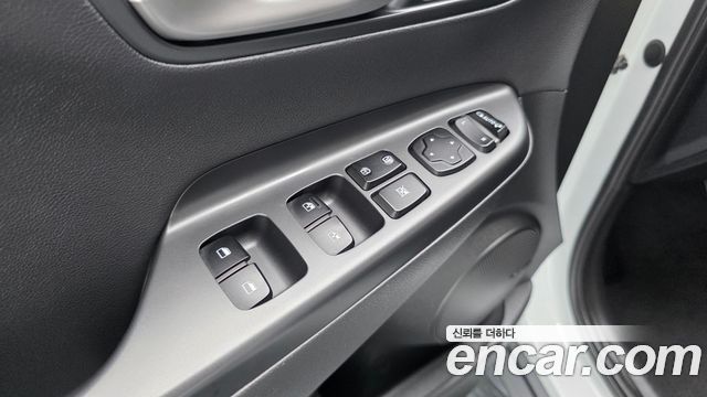 Hyundai Kona 1.6 Turbo 2WD Premium 2018 — фото 27