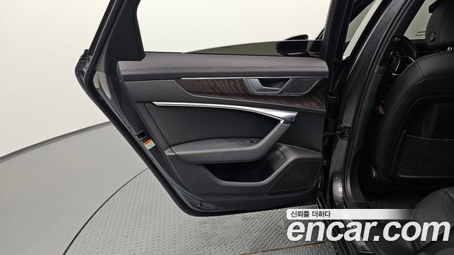 Audi A6 (C8) 40 TDI Quattro Premium 2023 — фото 25